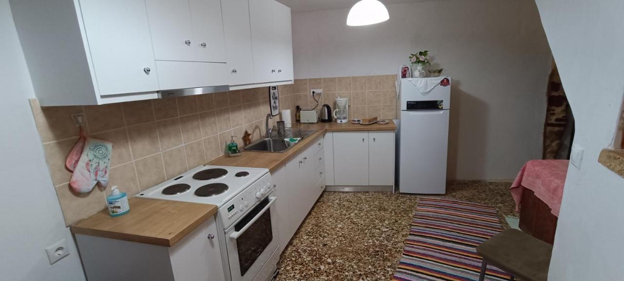 Comfortable And Spacious Stone Traditional Apartment Chania  Bagian luar foto